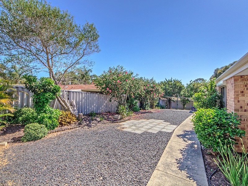 2 Ferris Green, Parmelia WA 6167
