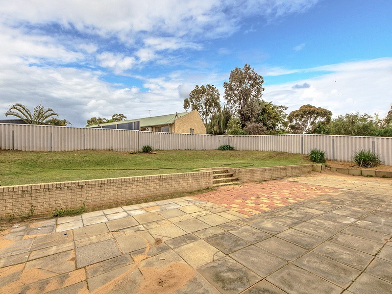7 Judges Gardens, Leda WA 6170