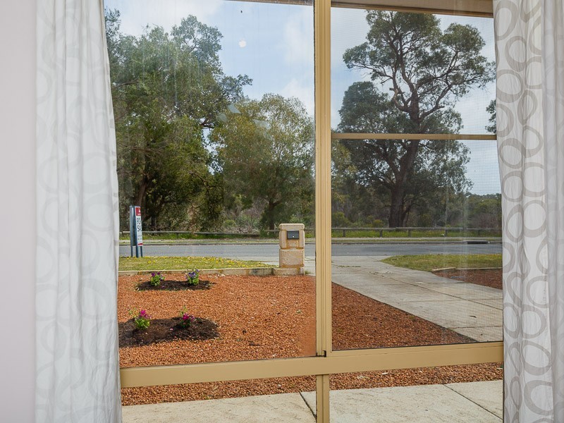 15A Sloan Drive, Leda WA 6170