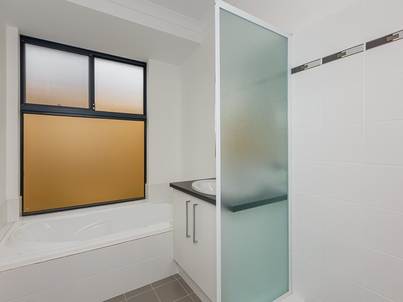 35 Moston Crescent, Bertram WA 6167