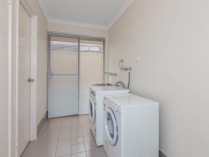 35 Moston Crescent, Bertram WA 6167