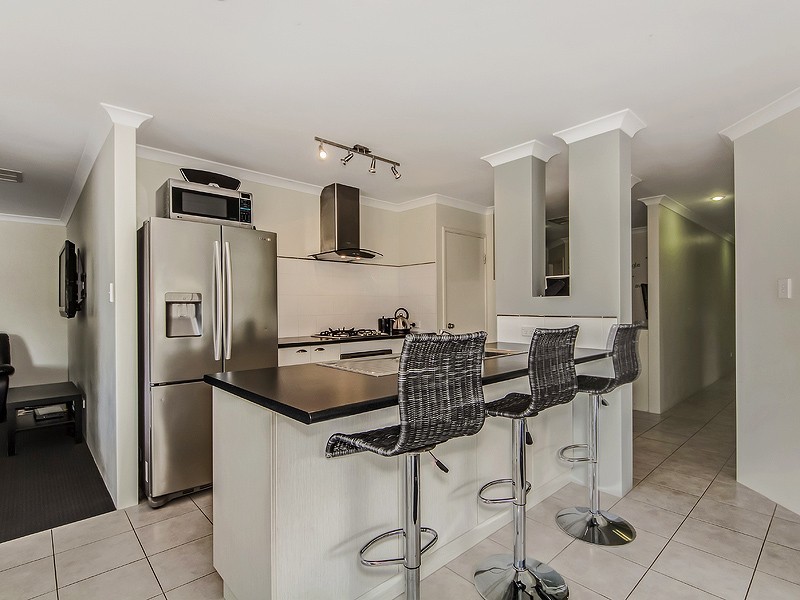 4 Chipping Crescent, Wellard WA 6170