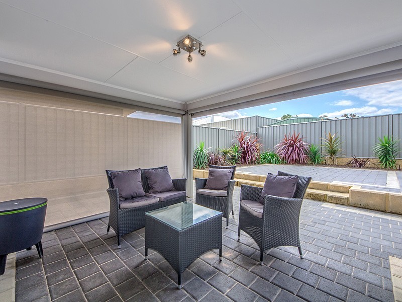 4 Chipping Crescent, Wellard WA 6170
