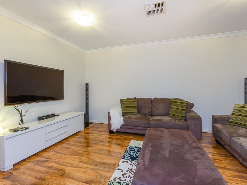 10 Diadem Crescent, Bertram WA 6167