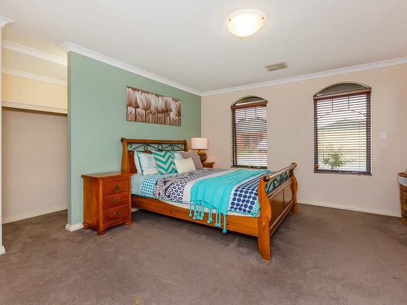 10 Diadem Crescent, Bertram WA 6167