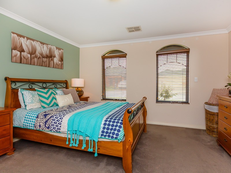 10 Diadem Crescent, Bertram WA 6167