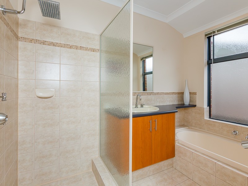 10 Diadem Crescent, Bertram WA 6167