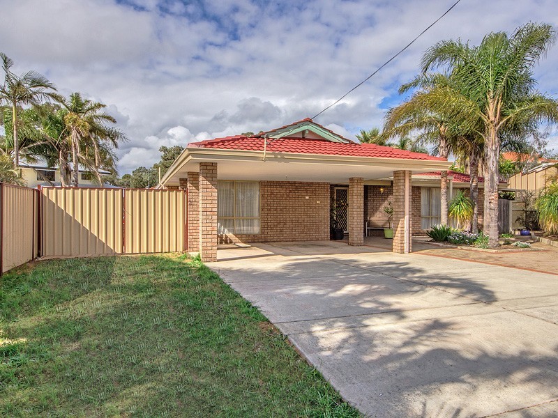 15 Cobine Rise, Parmelia WA 6167