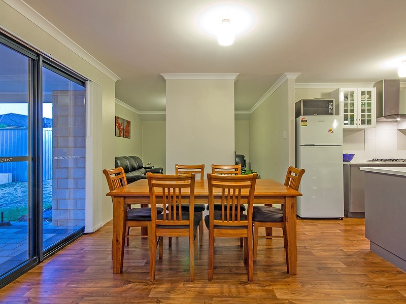 2 Chipping Crescent, Wellard WA 6170