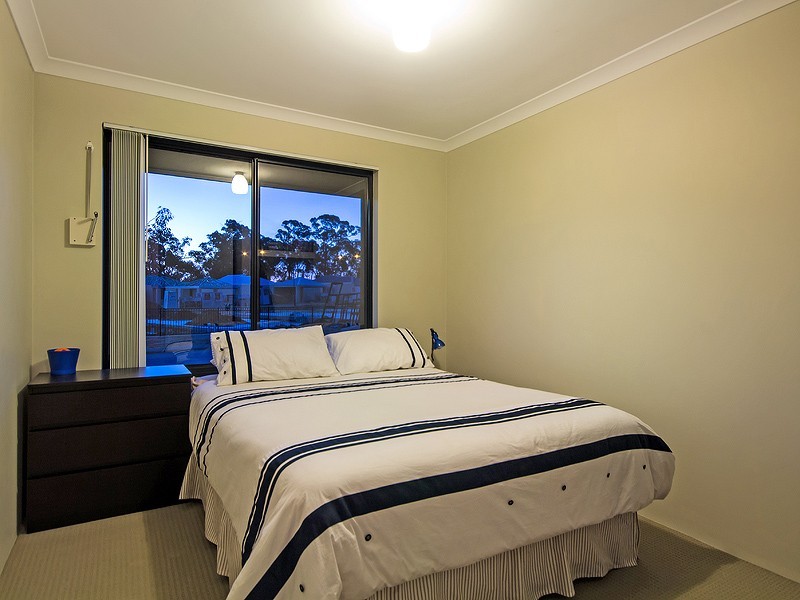 2 Chipping Crescent, Wellard WA 6170