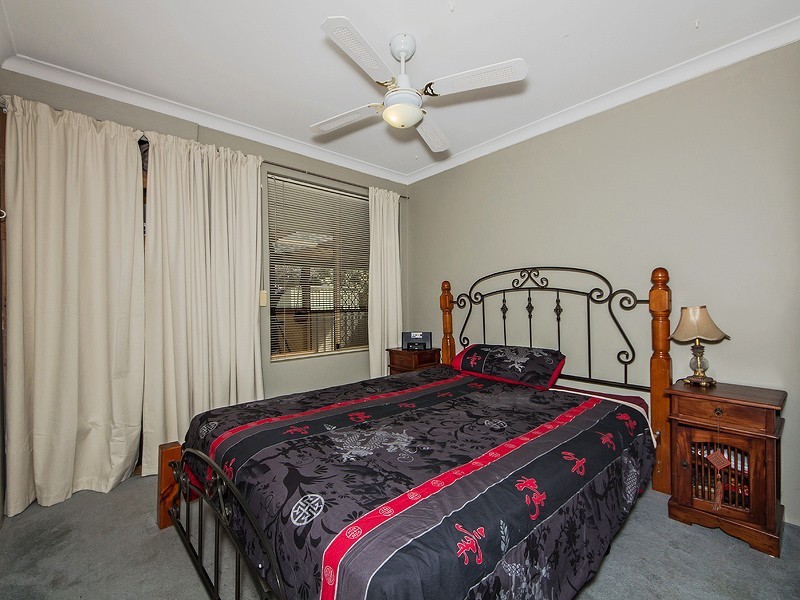 35 Skottowe Parkway, Parmelia WA 6167