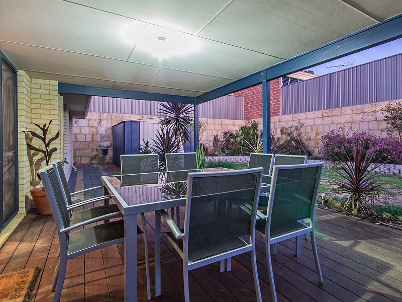 22 Westcliff Street, Wellard WA 6170