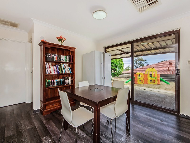 1 Youngs Place, Parmelia WA 6167