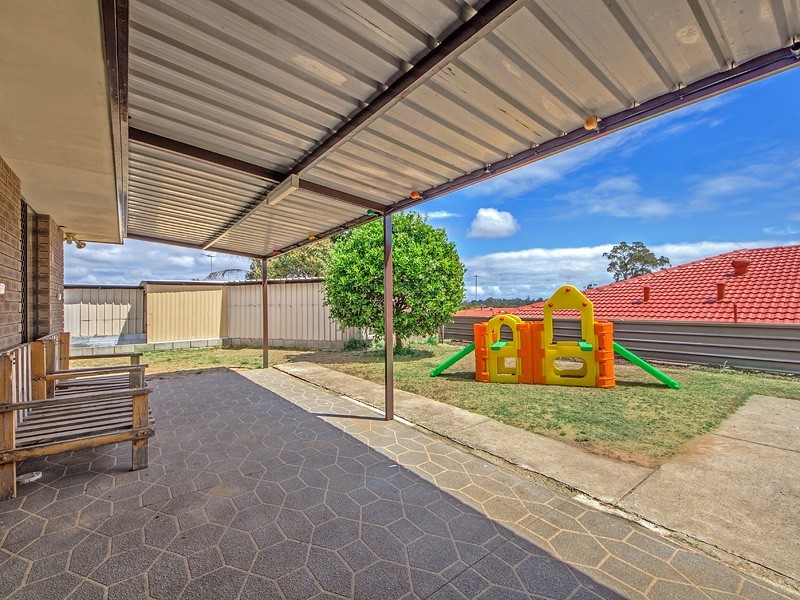 1 Youngs Place, Parmelia WA 6167