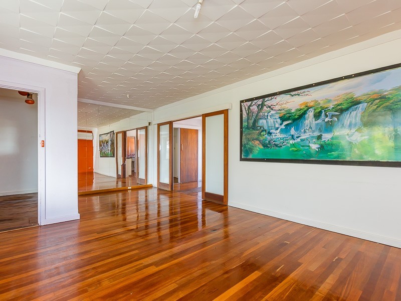 23 Richard Place, Orelia WA 6167