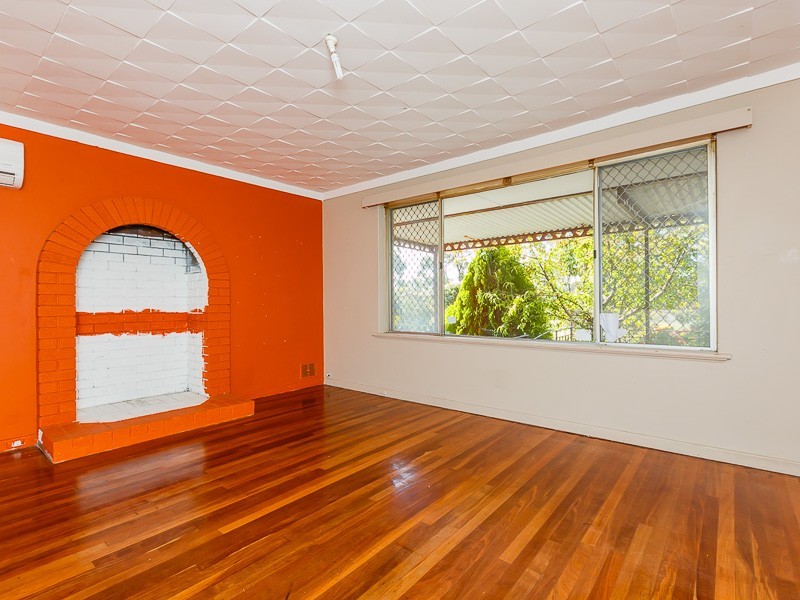 23 Richard Place, Orelia WA 6167