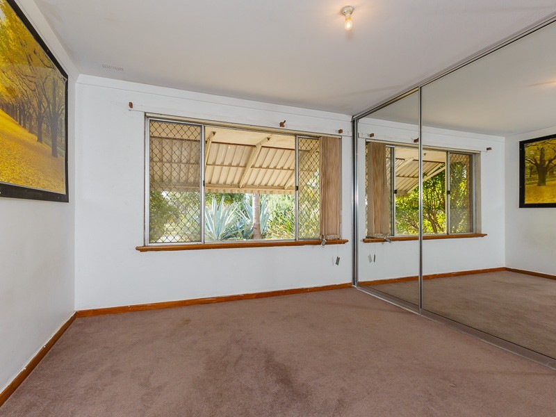 23 Richard Place, Orelia WA 6167