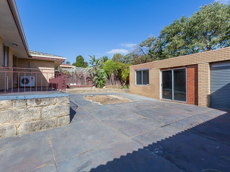 23 Richard Place, Orelia WA 6167