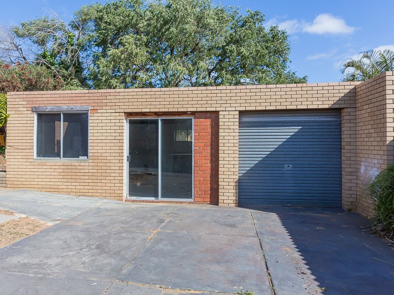 23 Richard Place, Orelia WA 6167
