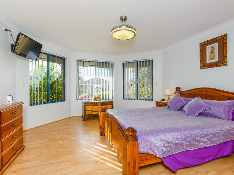 14 Yelka Way, Bertram WA 6167