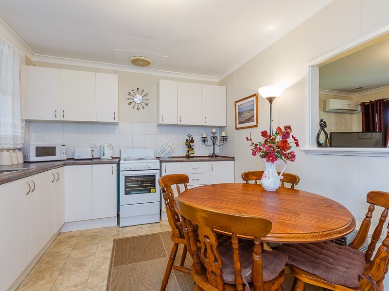 18A Littlemore Road, Orelia WA 6167