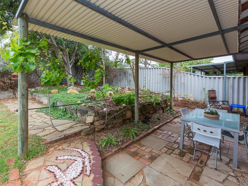 18A Littlemore Road, Orelia WA 6167