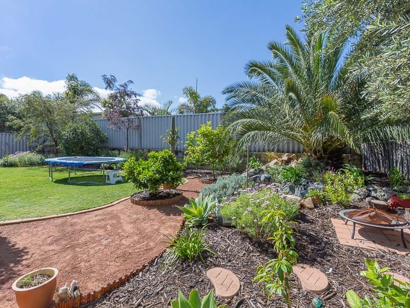 10 Brougham Crescent, Orelia WA 6167