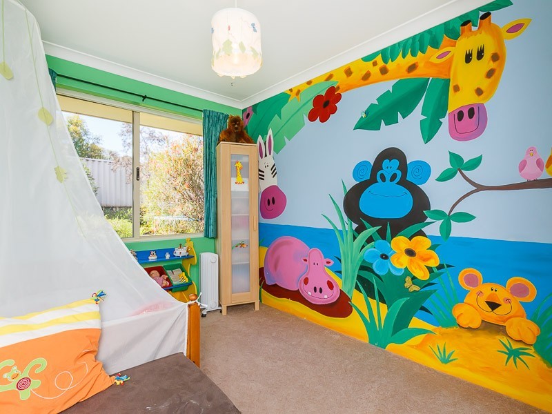 10 Brougham Crescent, Orelia WA 6167