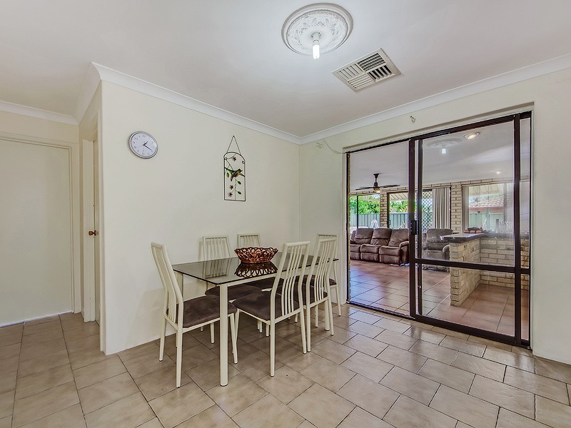 7 Hoyton Place, Parmelia WA 6167