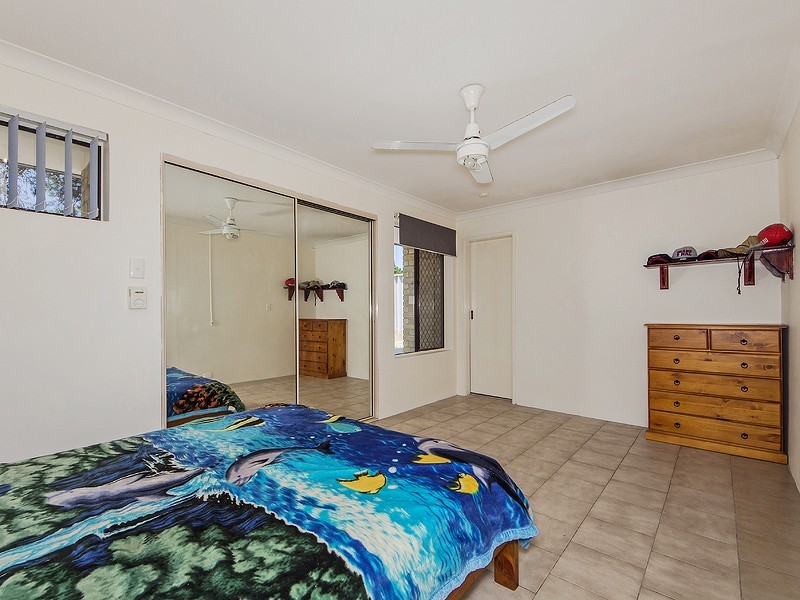 7 Hoyton Place, Parmelia WA 6167