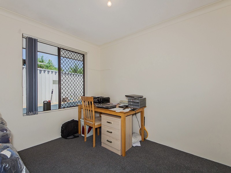 7 Hoyton Place, Parmelia WA 6167