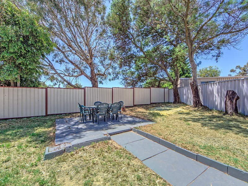 7 Hoyton Place, Parmelia WA 6167