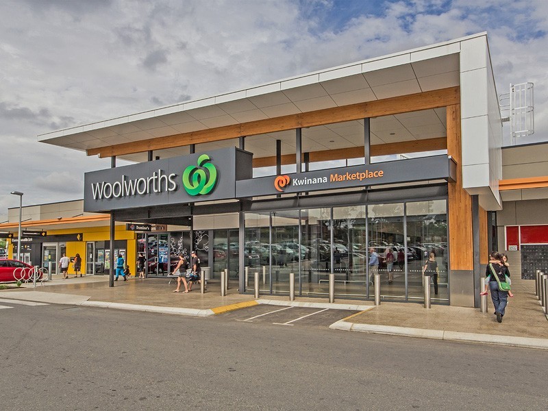 17 Campden Loop, Parmelia WA 6167