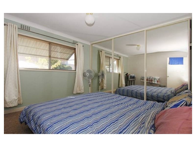 Unit 11, 16 Jecks Place, Orelia WA 6167