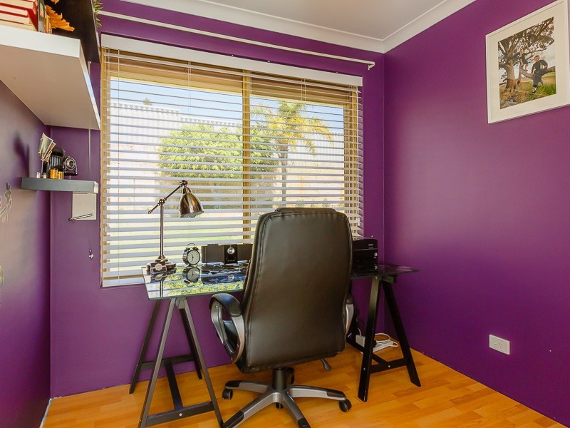 16 Walmer Place, Orelia WA 6167