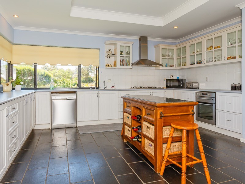 621 Eighty Road, Baldivis WA 6171