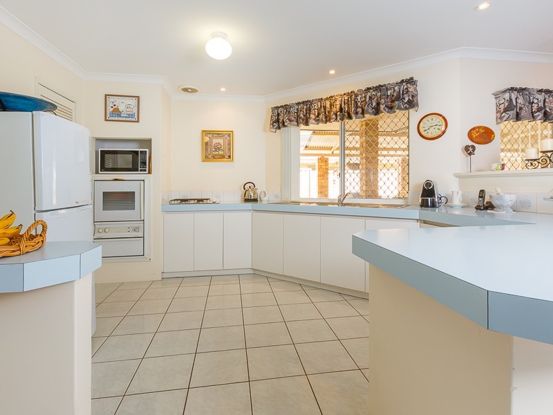 10 Cocos Court, Warnbro WA 6169