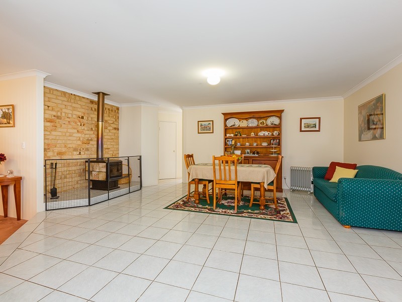 10 Cocos Court, Warnbro WA 6169