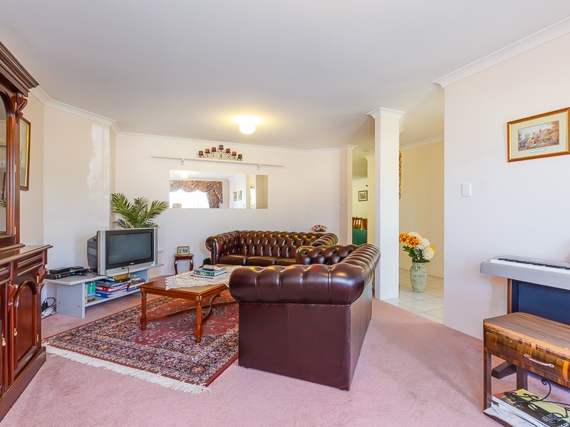 10 Cocos Court, Warnbro WA 6169
