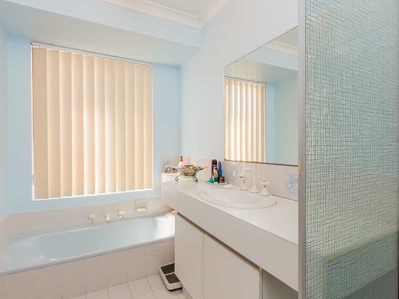 10 Cocos Court, Warnbro WA 6169