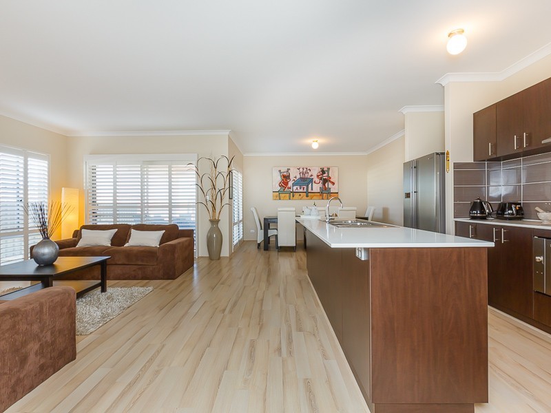 122 Beauchamp Loop, Wellard WA 6170