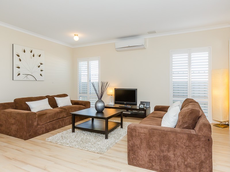 122 Beauchamp Loop, Wellard WA 6170