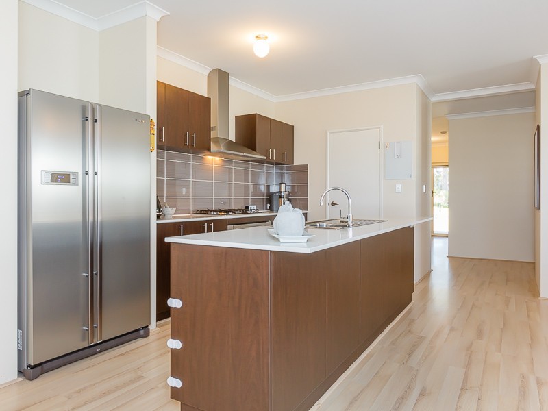 122 Beauchamp Loop, Wellard WA 6170