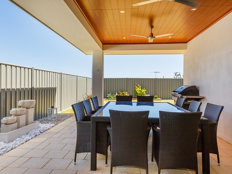 122 Beauchamp Loop, Wellard WA 6170