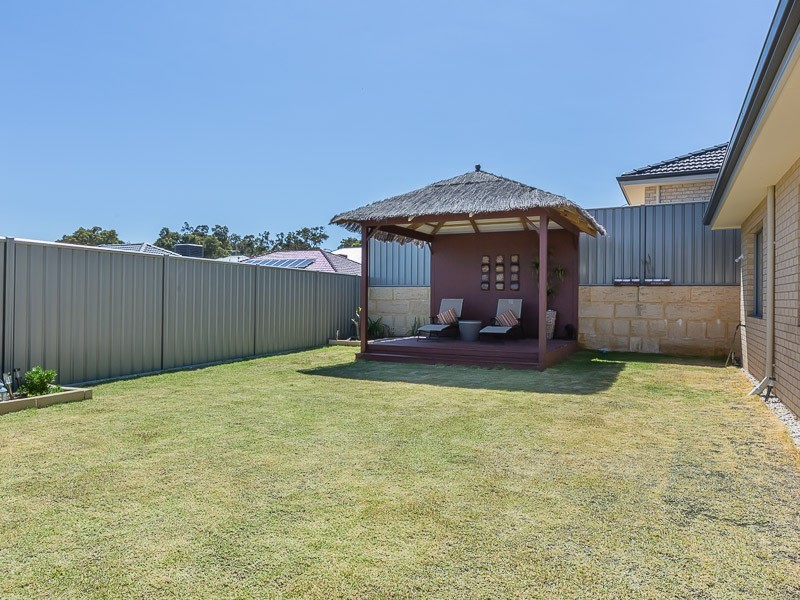 122 Beauchamp Loop, Wellard WA 6170