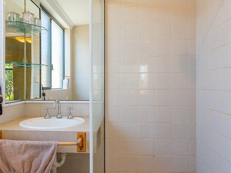 10 Walmer Place, Orelia WA 6167