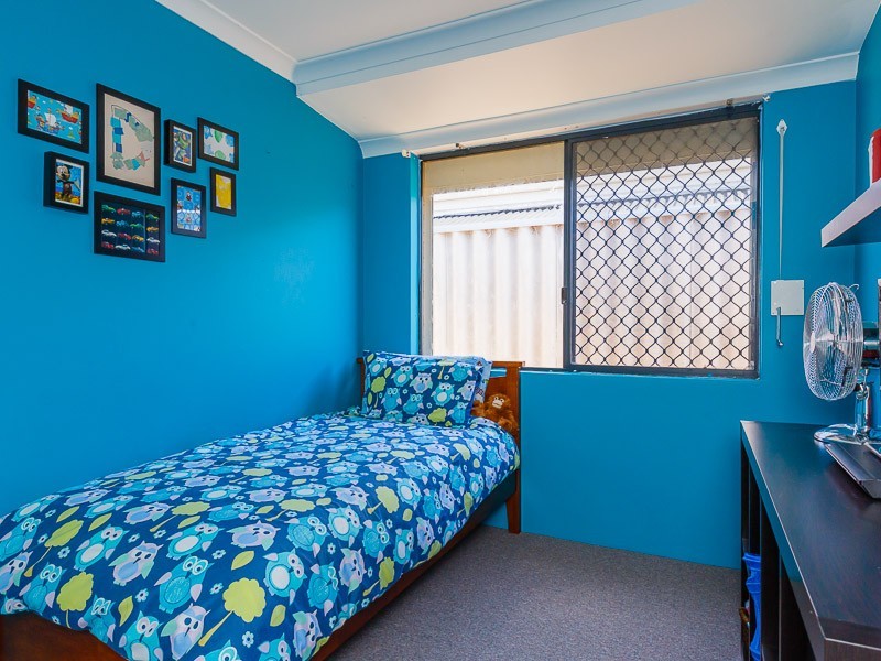 10 Walmer Place, Orelia WA 6167