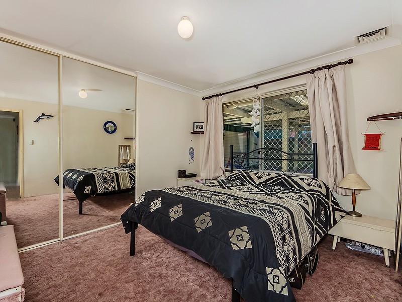 32 Cimbor Way, Parmelia WA 6167