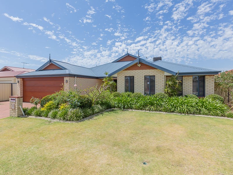 19 Araluen Crescent, Bertram WA 6167