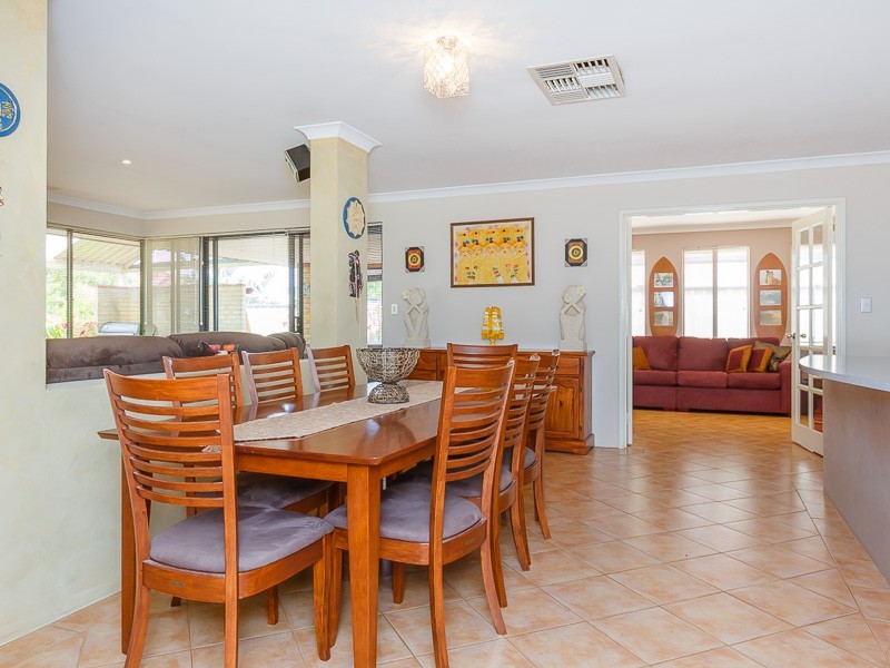 19 Araluen Crescent, Bertram WA 6167